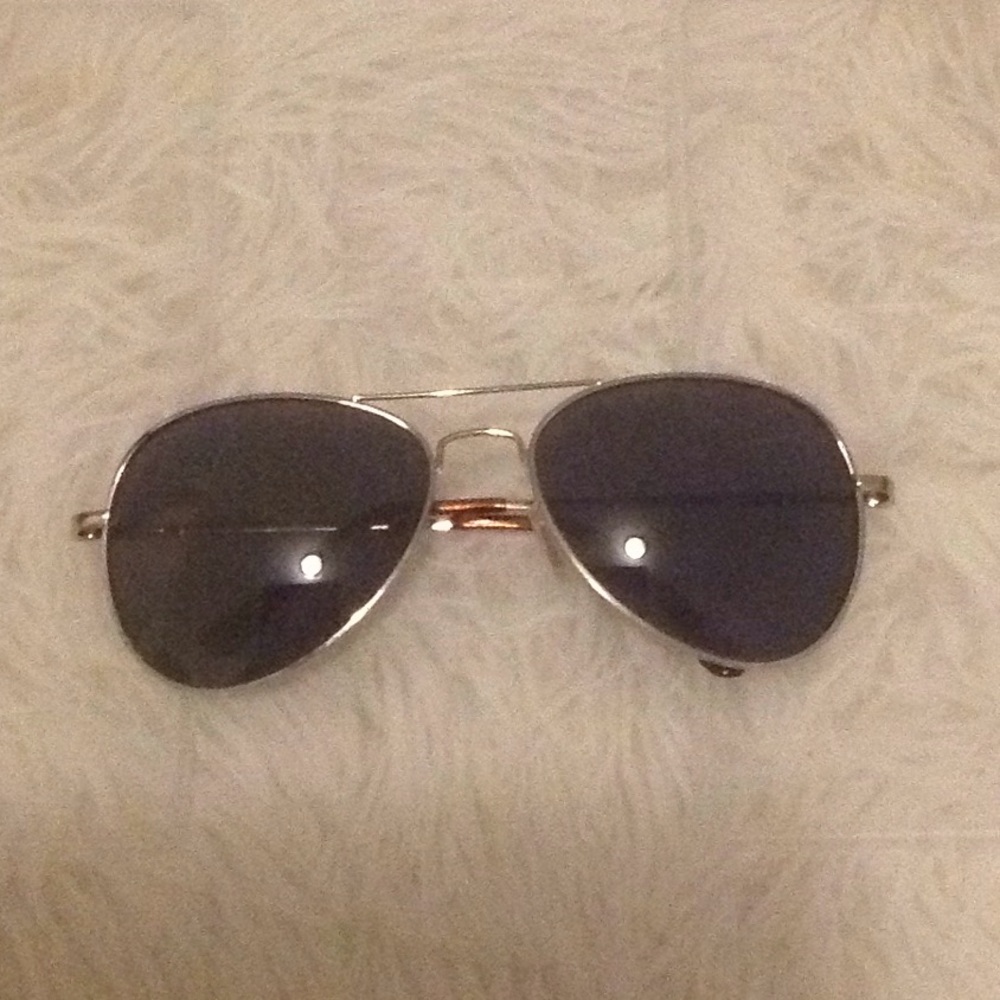 Flyer shades